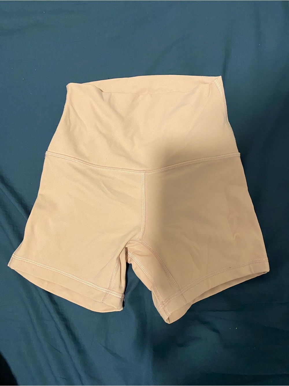 Lululemon Women’s baby pink shorts